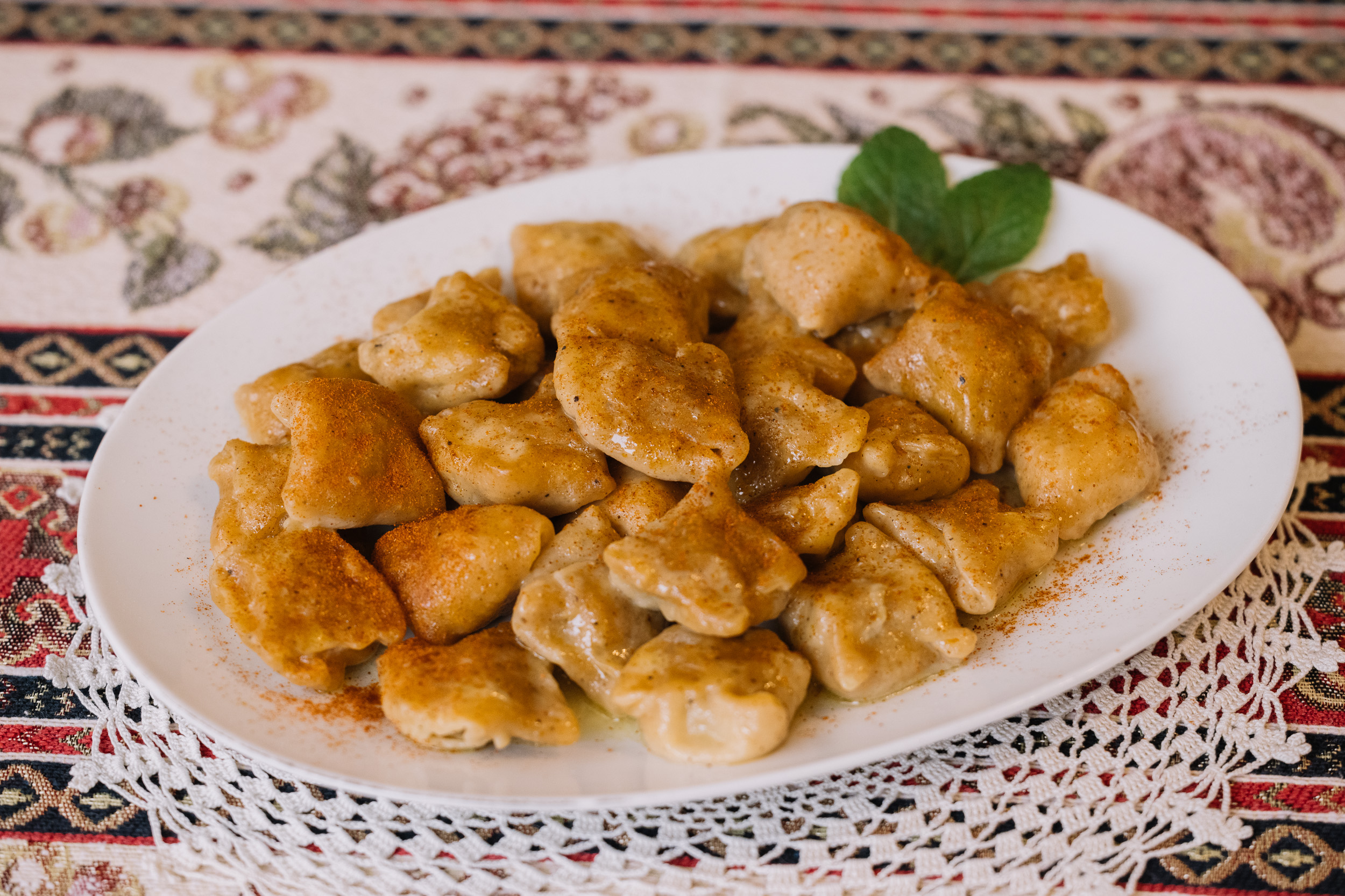 αρμένικα μαντί: τα πιο μπελαλίδικα γεμιστά ζυμαρικά είναι και τα πιο ωραία