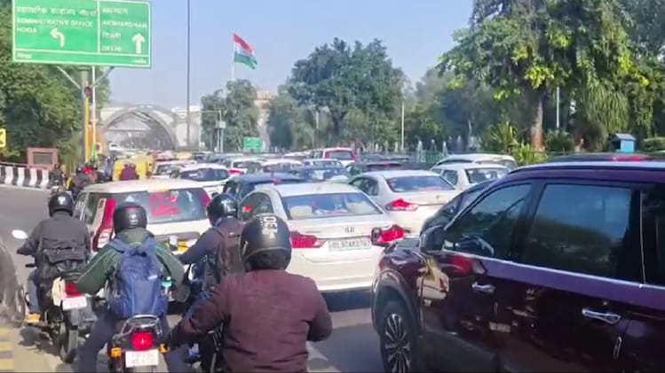 Massive Traffic Jam In Delhi-NCR Due To Farmers' Protest; Section 144 ...