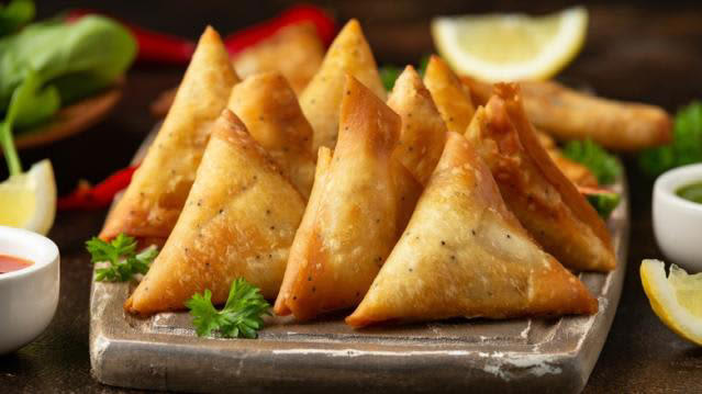 DIY Recipes: How to make delicious and crispy African samosas