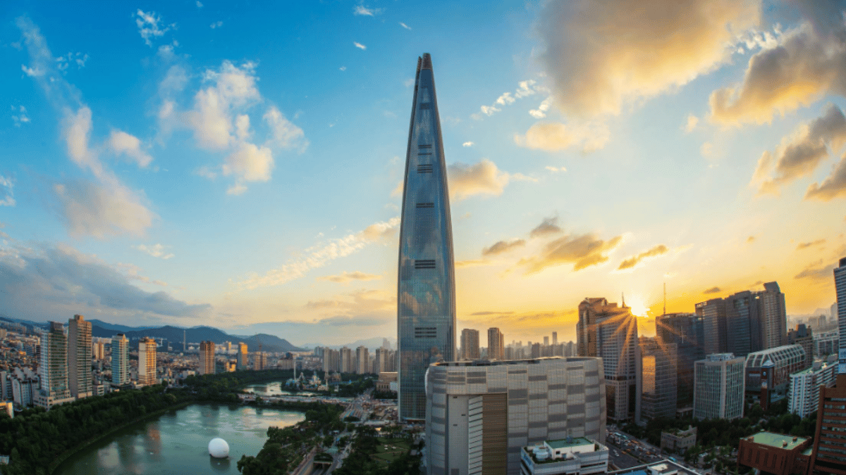10 tallest buildings in the world and their photos | burj khalifa, merdeka 118 to shanghai tower
