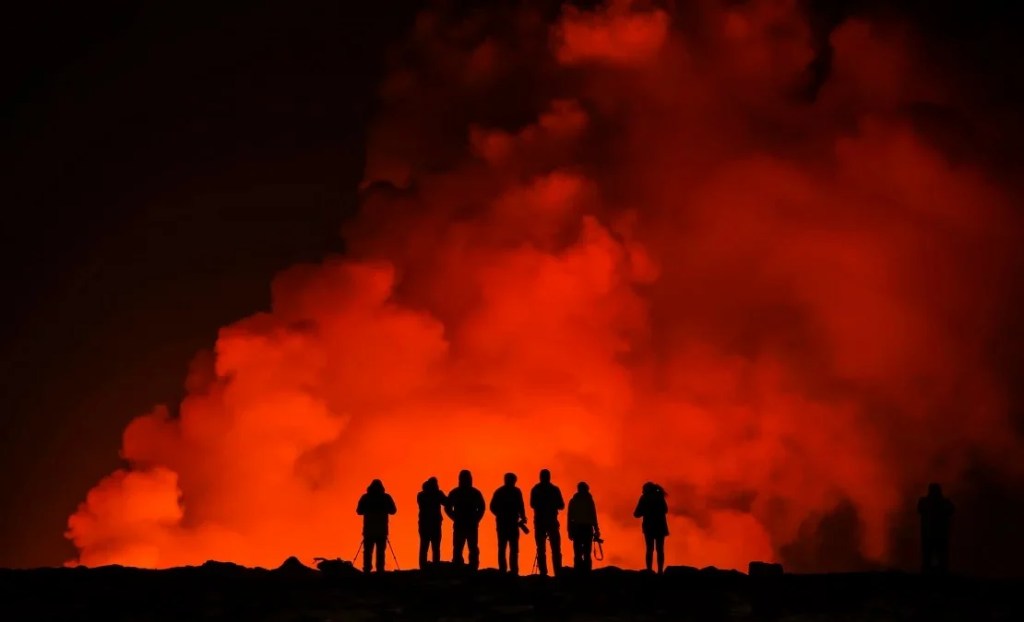 volcán en islandia entra en erupción por segunda vez en lo que va de este 2024 y autoridades alertan por flujo de lava