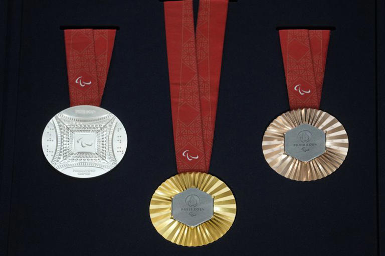 Τα μετάλλια των Ολυμπιακών Αγώνων Thibault Camus/Copyright 2024 The AP. All rights reserved.