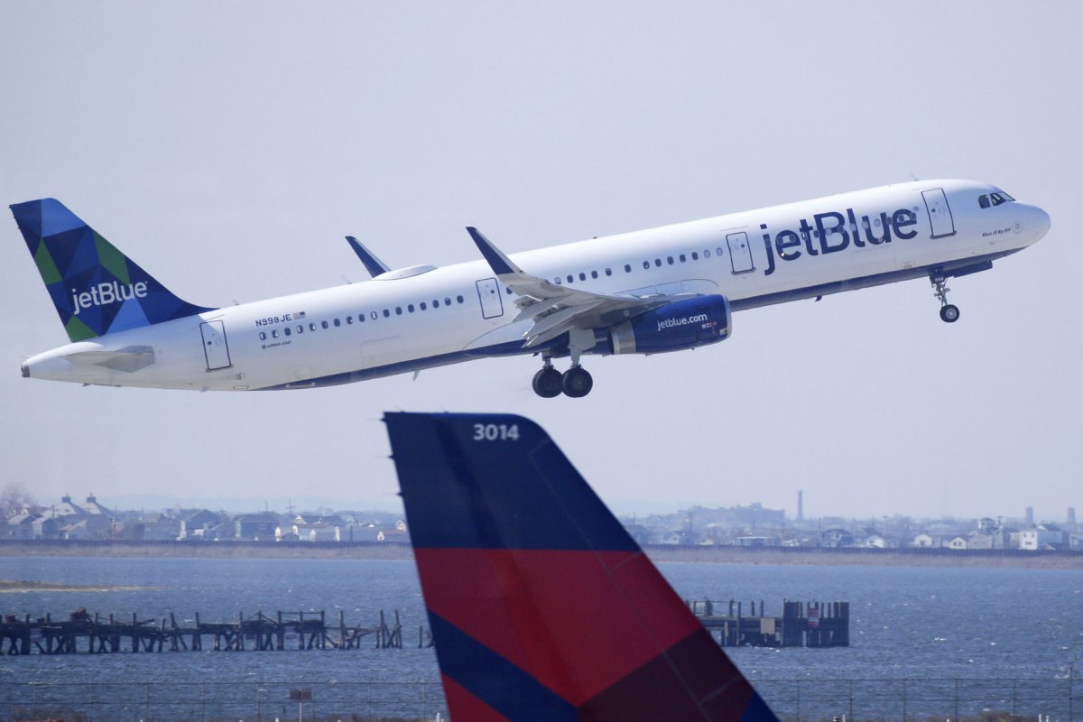 Two JetBlue Flights Canceled After Aircraft Touch At Logan Airport In ...