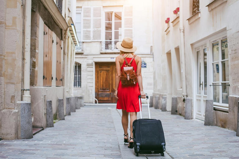 Travel Chic: 4 Experts Reveal How to Stay Stylish, Fit, & Happy While Globe Trotting