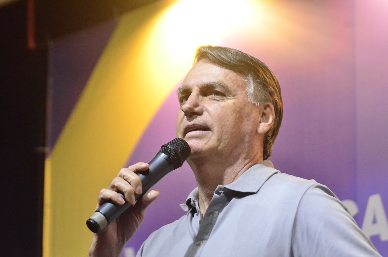 Brazilian Police Target Former President Bolsonaro Over Coup Accusations