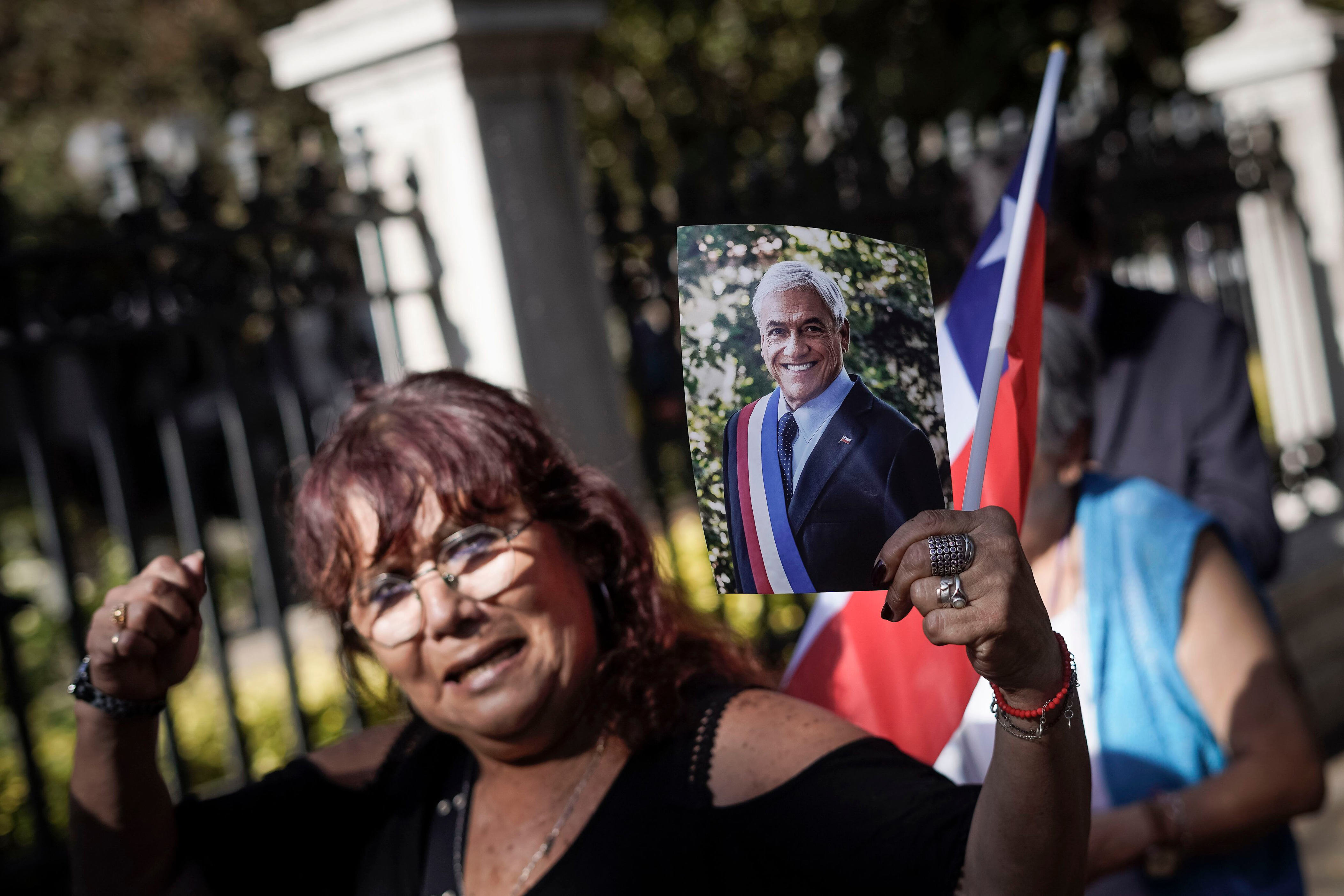 minuto a minuto | finaliza misa fúnebre en honor al expresidente piñera: cortejo avanza rumbo a la moneda