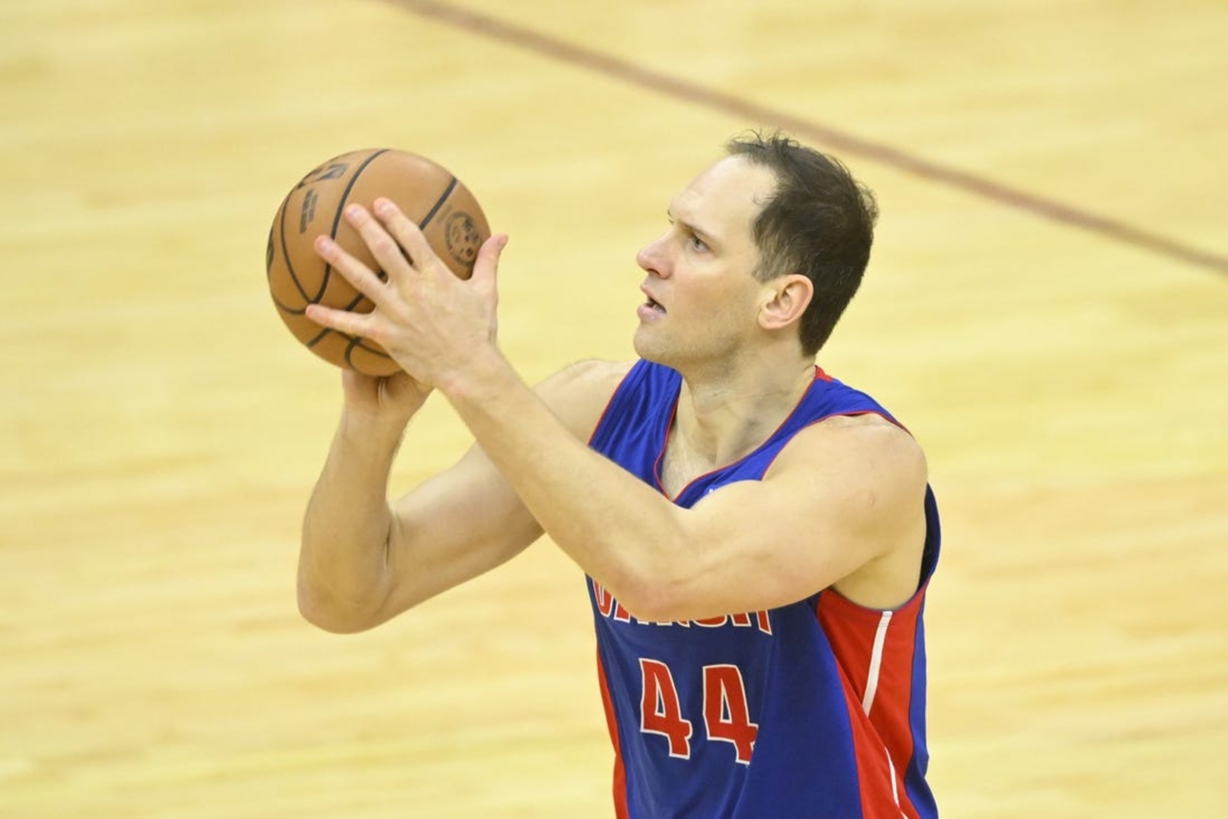 Report: Knicks Acquiring Bojan Bogdanovic, Alec Burks From Pistons