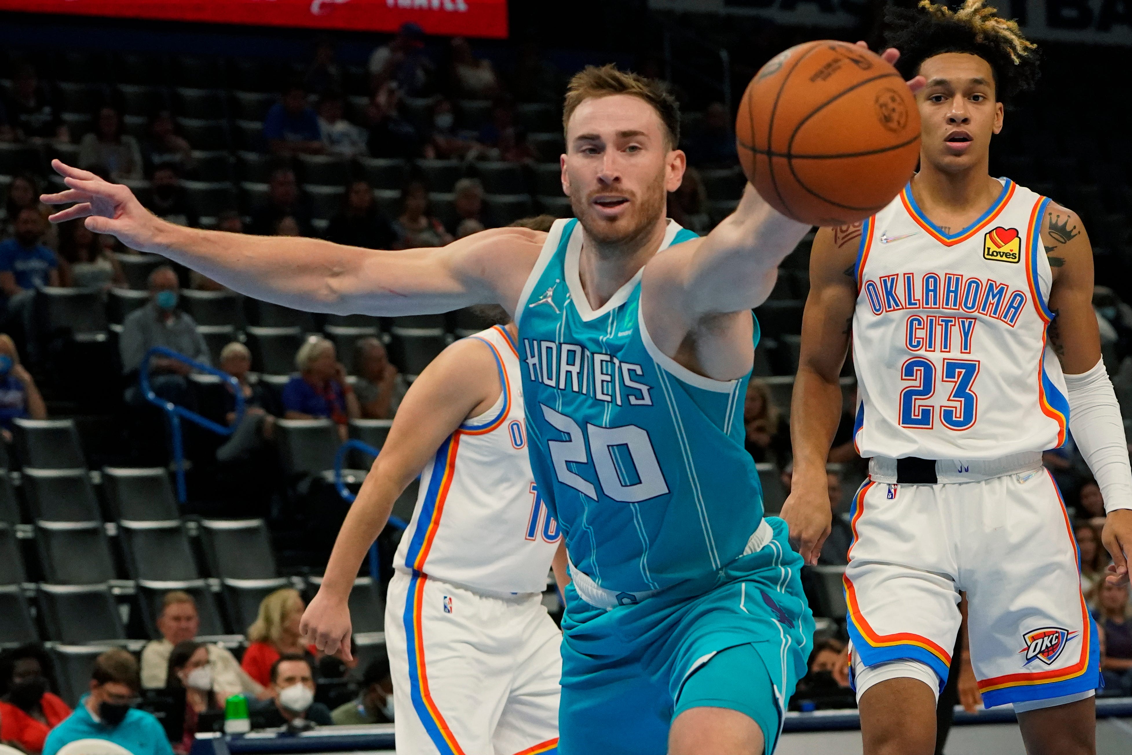 NBA Trade Grades: OKC Thunder Lands Charlotte Hornets' Gordon Hayward