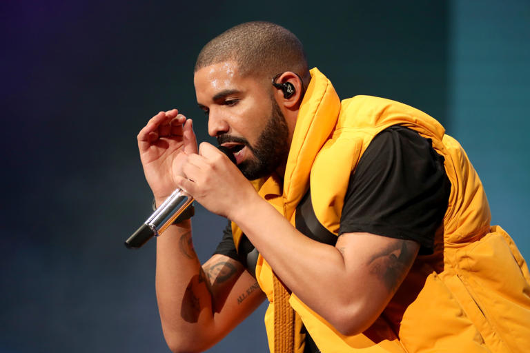 Drake, J. Cole bring show as 'big as the Super Bowl' to Nashville's ...