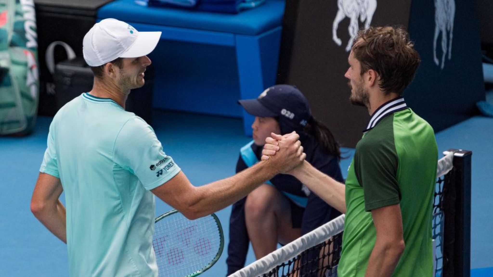 Australian Open, Medvedev Supera La Resistenza Di Hurkacz Al Quinto Set ...