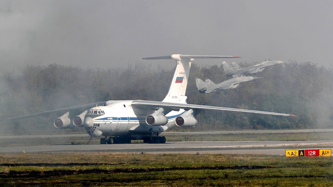 ρωσία: συντριβή στρατιωτικού αεροσκάφους με δεκάδες επιβαίνοντες