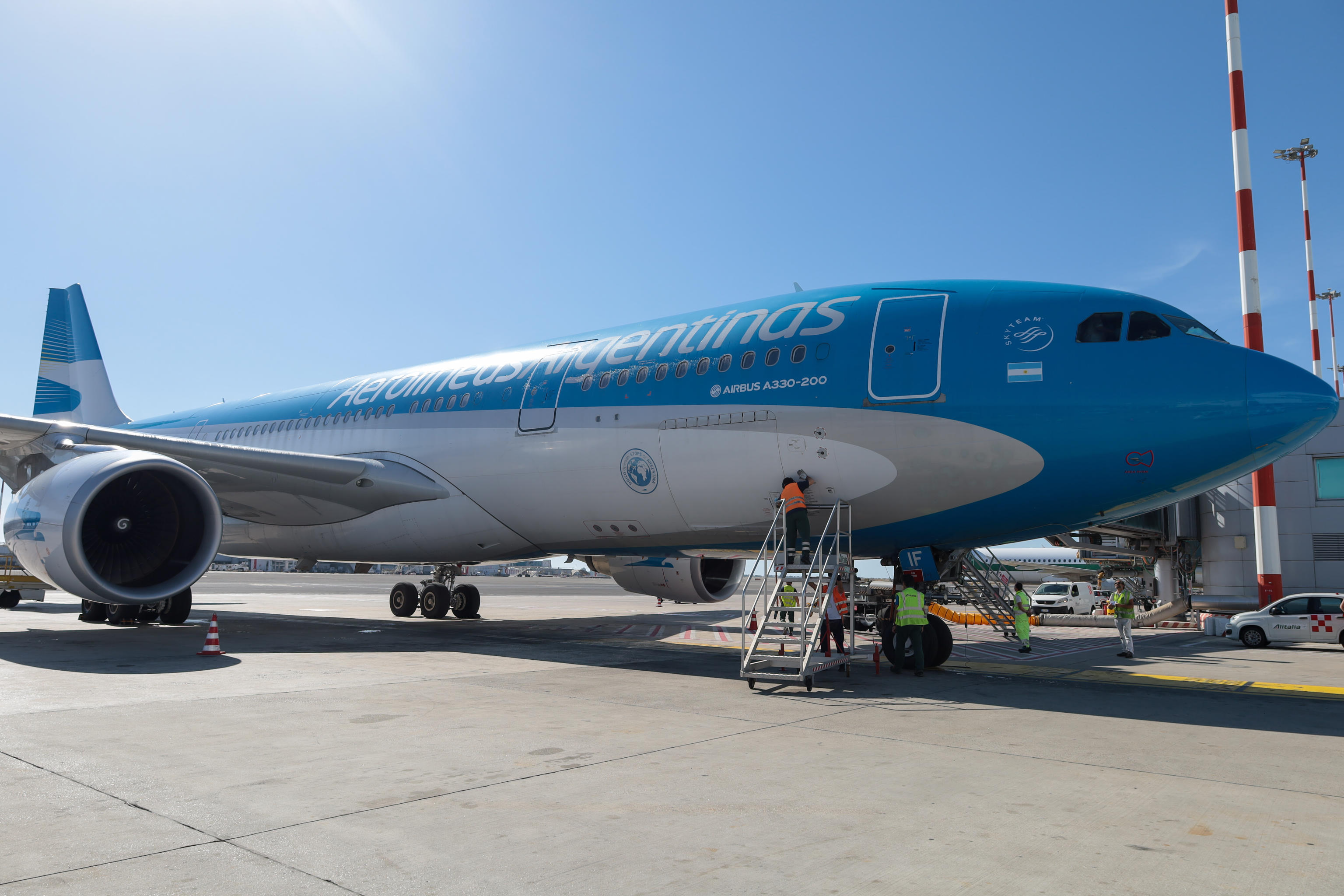 argentina, aerolineas: lo sciopero ci costerà 2,5 milioni