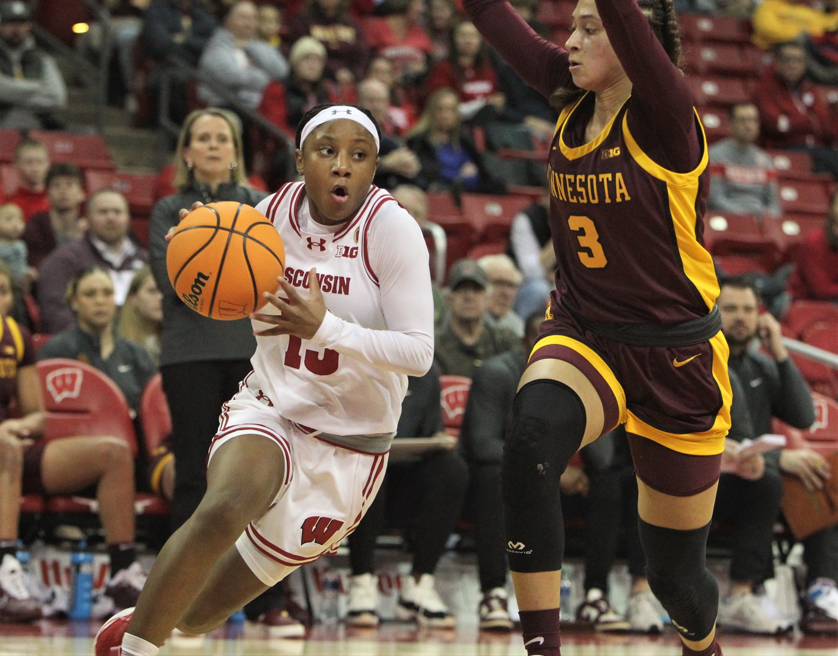 serah williams records double-double, wisconsin women's basketball outlasts minnesota