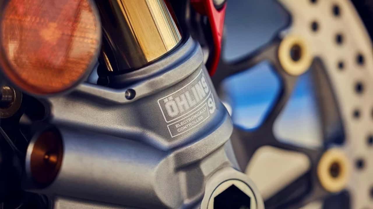 Öhlins Debuts SmartEC3 Semi-Active Suspension On 2024 Honda Fireblade SP