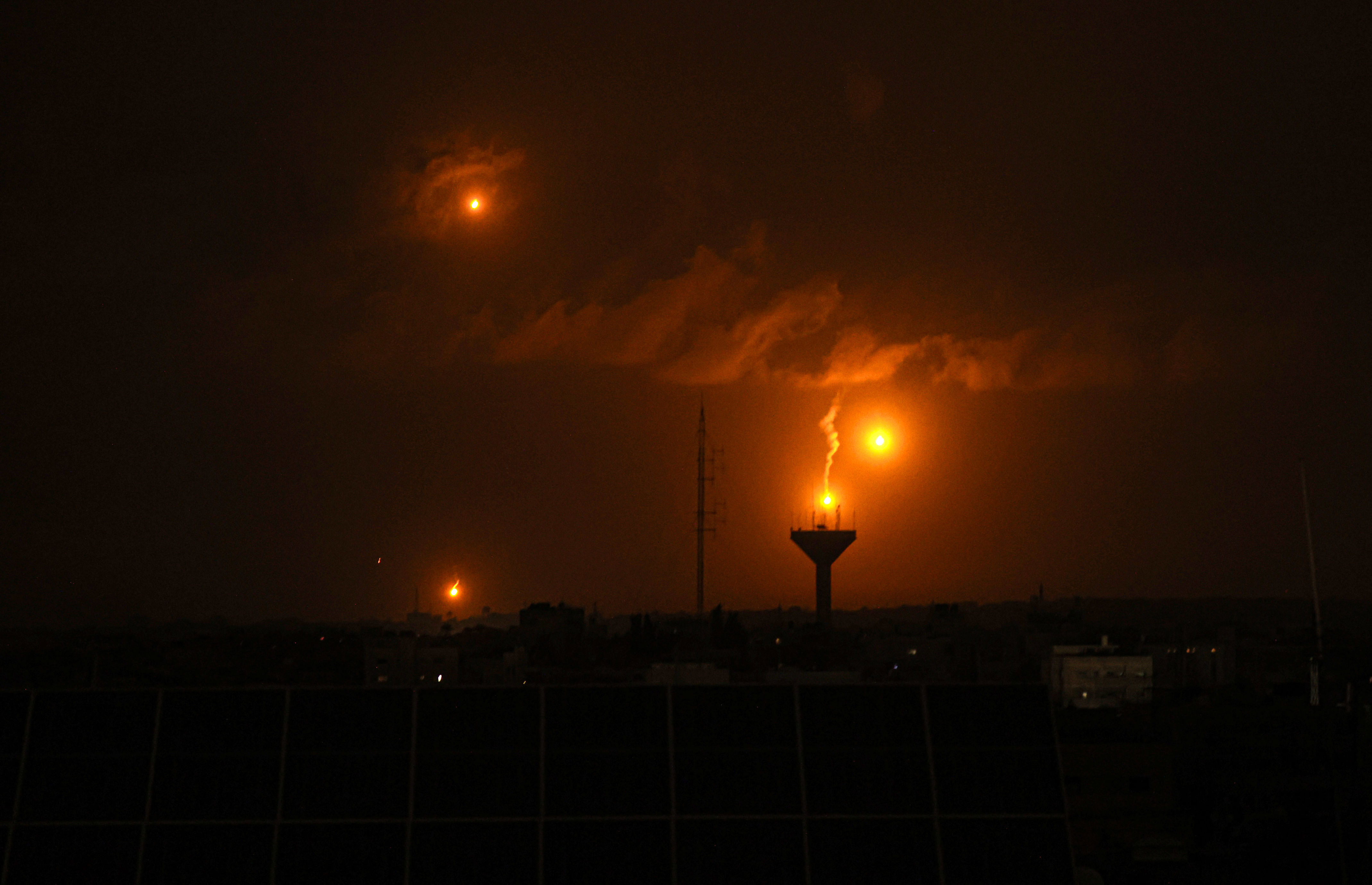 israel-gaza war live updates: intense fighting traps thousands in khan younis hospital, relief group says