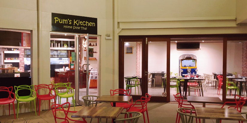 Pum's Kitchen餐廳位於澳洲昆士蘭州的泰國菜餐廳，因蘋果地圖錯誤地將他們標示為「永久停業」，讓他們的業績大幅下滑。 圖：翻攝自Pum's Kitchen餐廳 官方網站