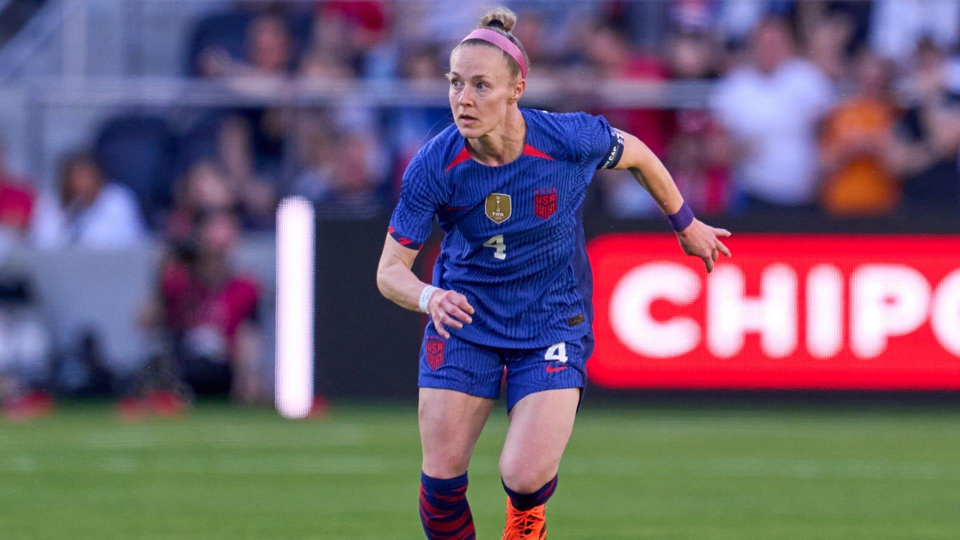 USWNT Veteran Becky Sauerbrunn Signs Surprise New Contract At Portland ...