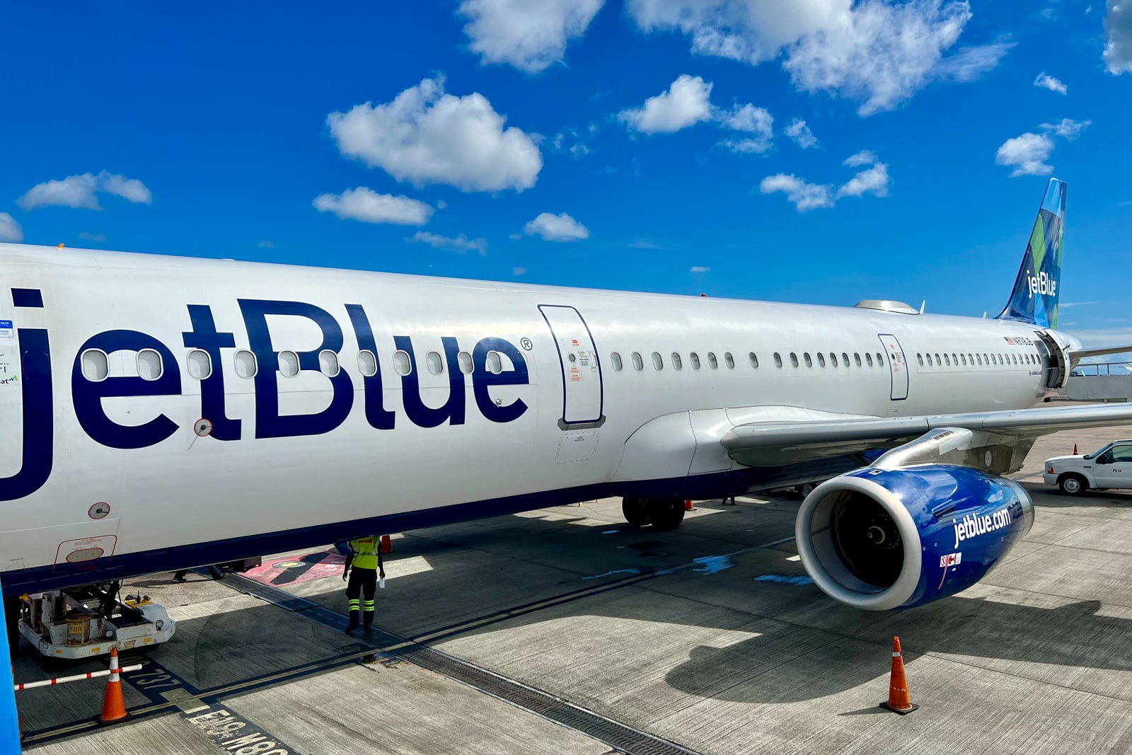 JetBlue Mosaic elite status What it is and how to earn it
