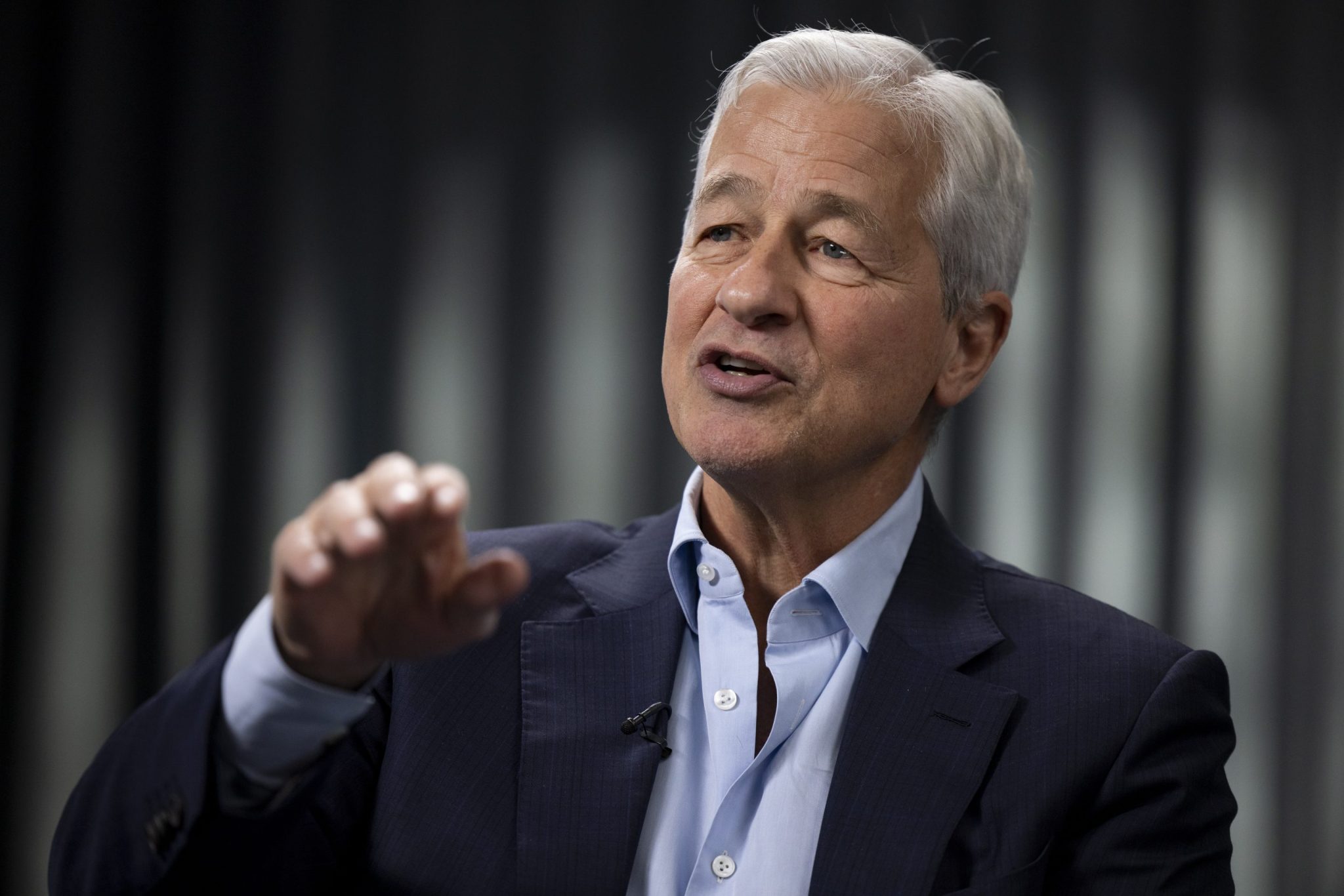 jpmorgan’s jamie dimon talks dei: ‘i’m a full-throated, red-blooded, patriotic, unwoke, capitalist ceo’