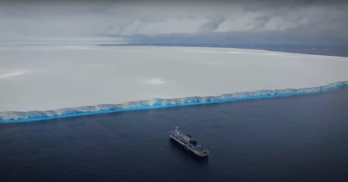 Antarctica Iceberg A23a Is On The Move Again (and It Doesn’t Bode Well)