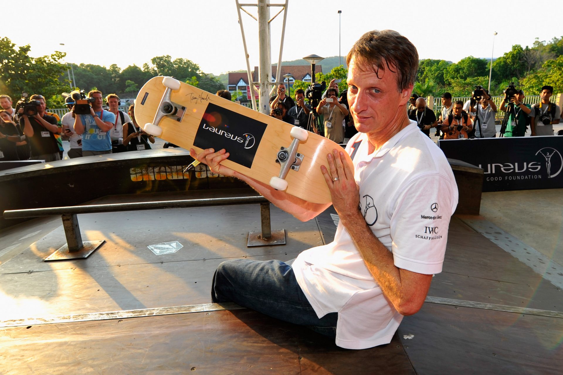 Tony hawk. Тони Хоук скейтбордист. Тони Хоук молодой. Тони Хоук в молодости. Тони Хавк в молодости.