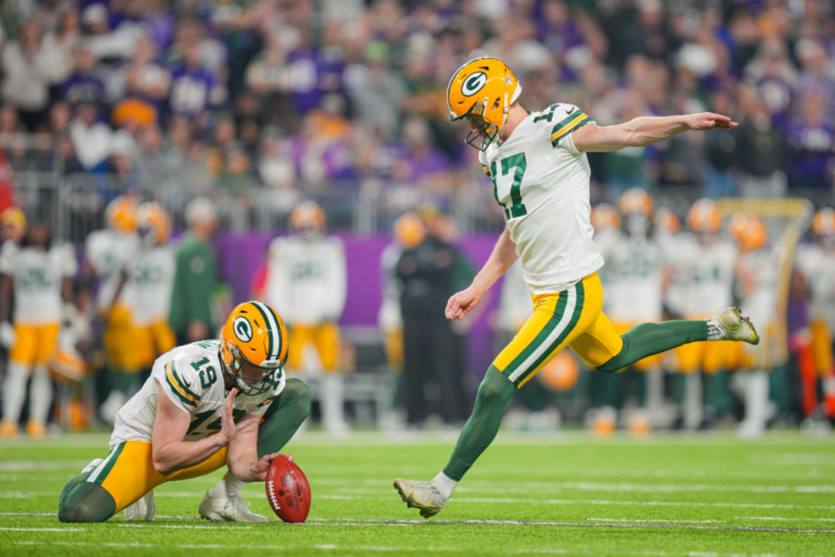 Packers Make Notable Decision After Anders Carlson's Tough Rookie Season