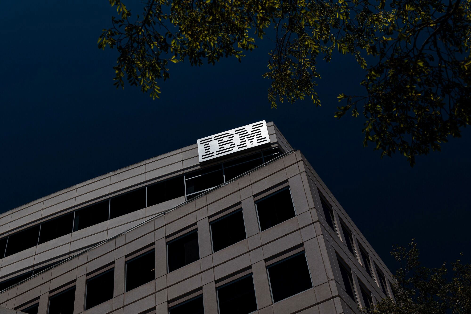 IBM Sees Strong 2024 Free Cash Flow, Plans Job Cuts