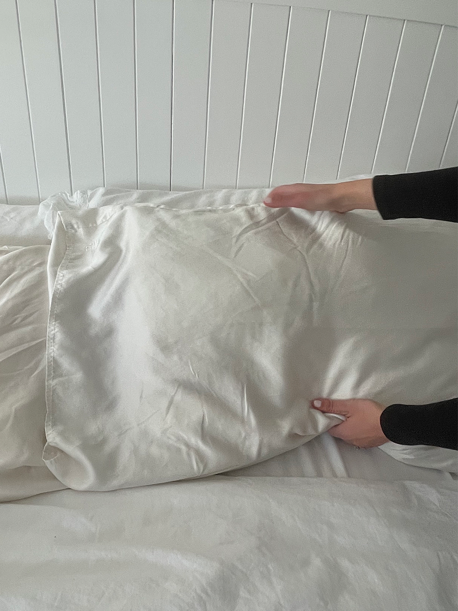 15 Best Silk Pillowcases, Tested and Approved by Glamour Editors