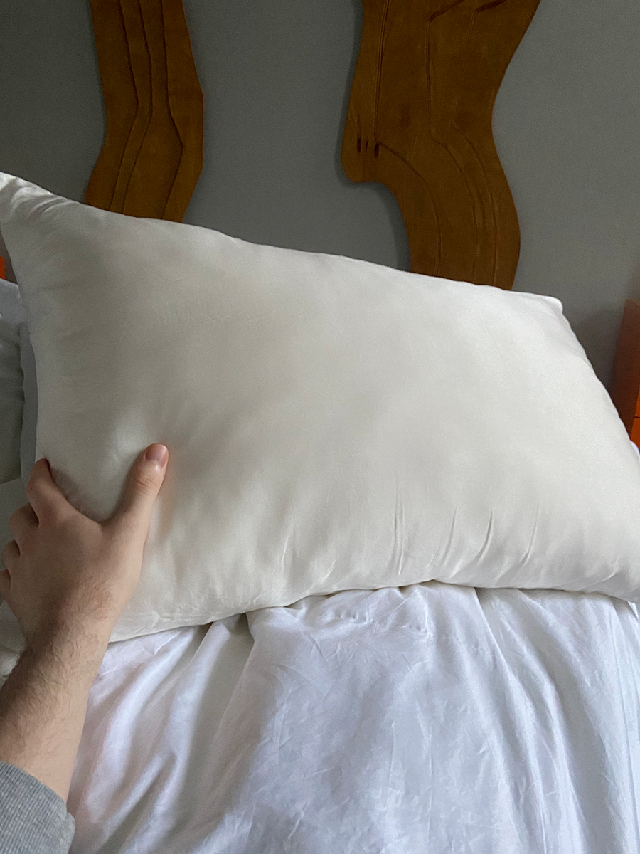 15 Best Silk Pillowcases, Tested and Approved by Glamour Editors