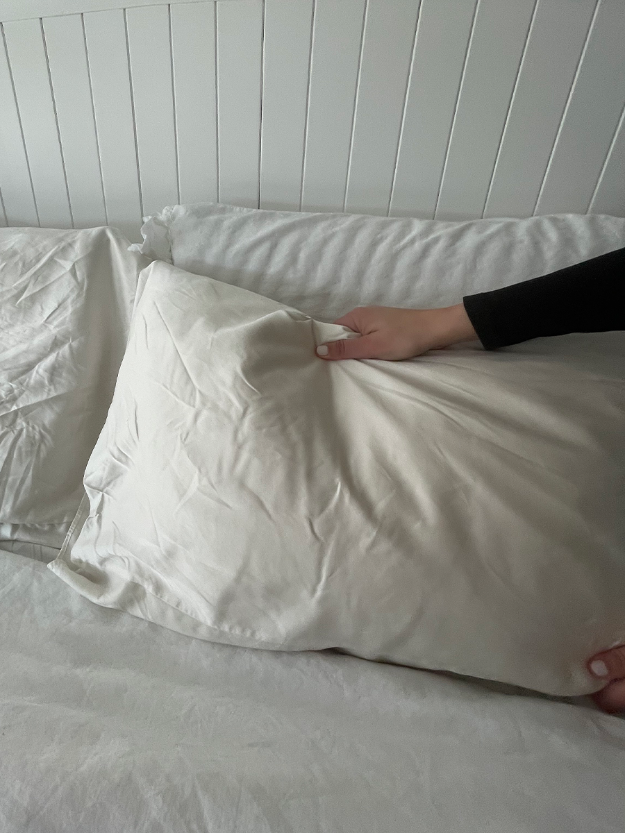 15 Best Silk Pillowcases, Tested and Approved by Glamour Editors