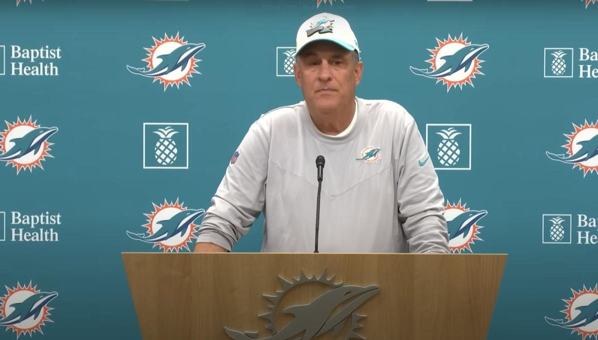 Dolphins Split With Defensive Coordinator Vic Fangio