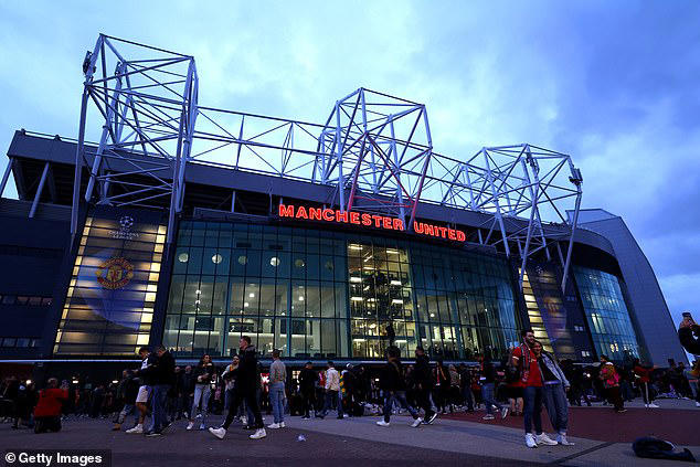A football finance expert reveals what Man United could achieve if they upgrade Old Trafford 