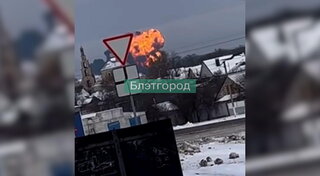 kiev, colpiti aeroporto militare e 2 raffinerie in russia | allarme bomba all'aeroporto vnukovo di mosca