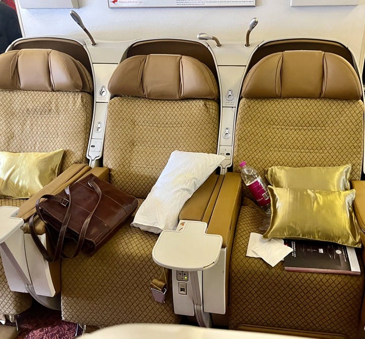 <p>The old cabin is in a 2×3×2 layout, meaning even in business class, customers could find themselves in the <a href="https://www.businessinsider.com/airplane-middle-seat-not-bad-aisle-window-travel-2024-1">dreaded middle seat.</a></p>
