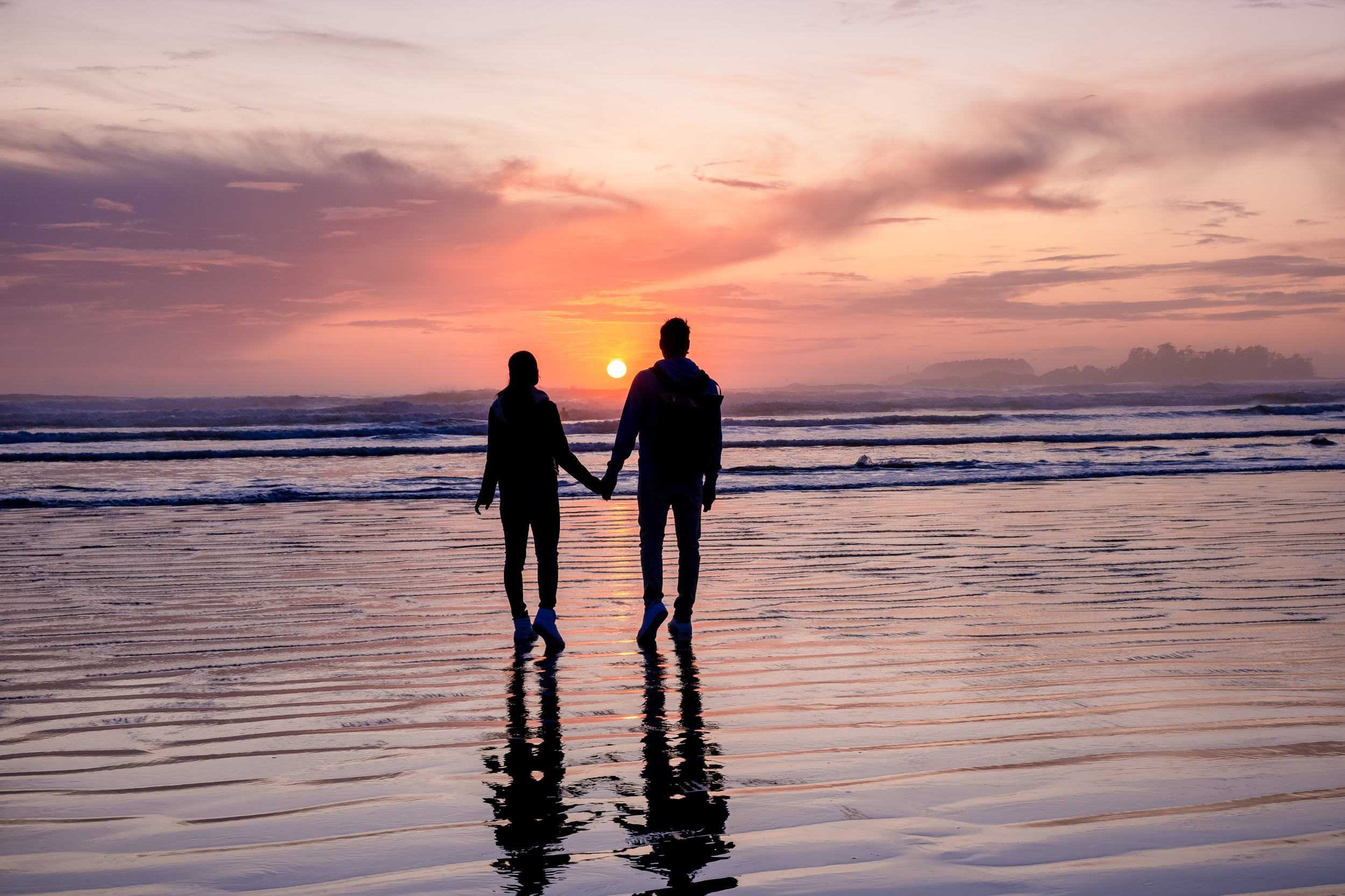 <p>Canada’s surfers’ paradise is also great for outdoor-loving couples who want an island escape. Located on Vancouver Island, Tofino has some of the best beaches on the West Coast. Relax in an oceanside cabin, enjoy numerous hiking trails, or maybe try and catch a wave!</p><p><a href='https://www.msn.com/en-us/community/channel/vid-cj9pqbr0vn9in2b6ddcd8sfgpfq6x6utp44fssrv6mc2gtybw0us'>Follow us on MSN to see more of our exclusive lifestyle content.</a></p>