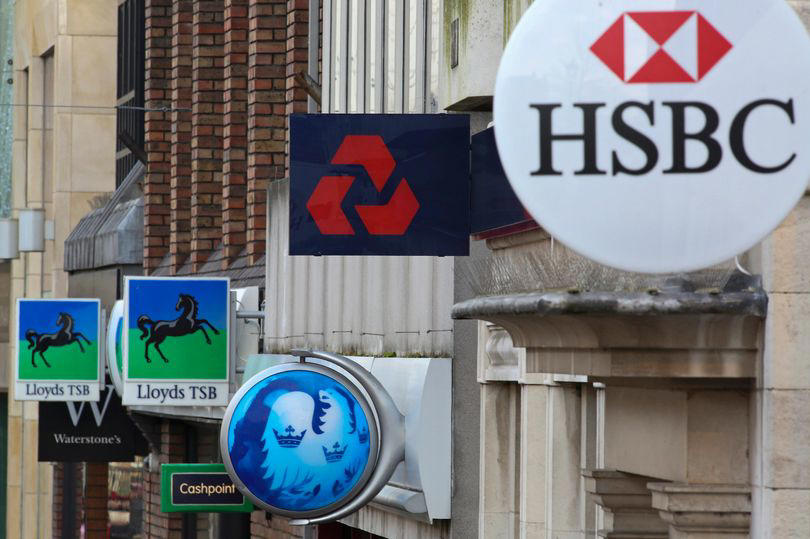 hsbc, barclays, lloyds, and nationwide banking apps saw outages affecting millions