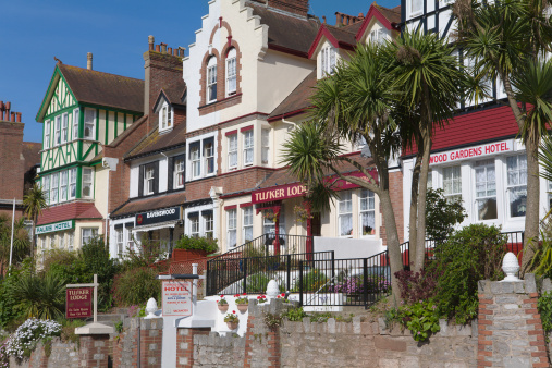 Stunning UK beach that rivals French Riviera is a £26 train ride from ...