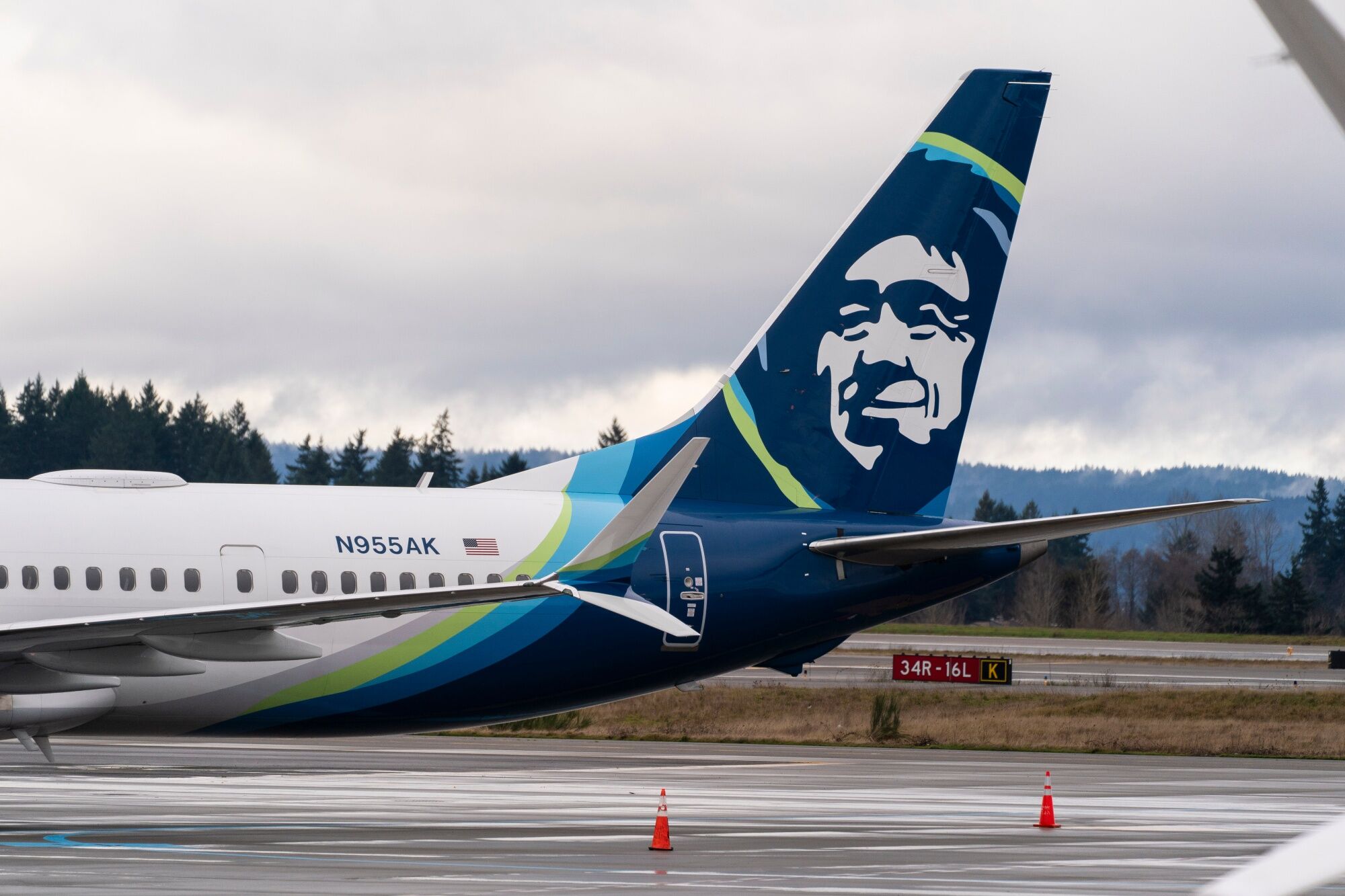 alaska cites ‘challenging’ start to 2024 amid max grounding