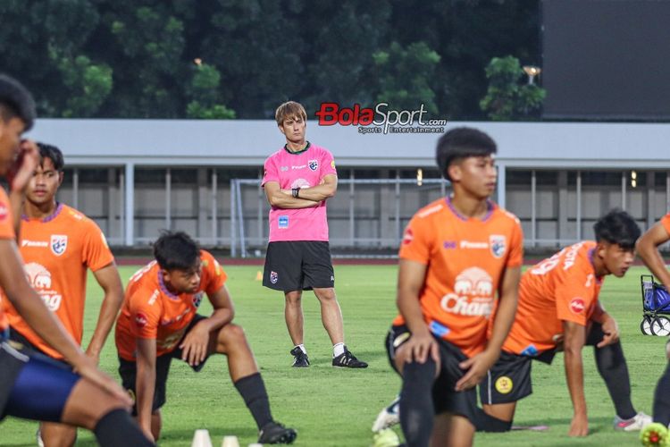 anggap sugbk fantastis, pelatih thailand khawatir anak asuhnya tampil grogi di laga kontra timnas u-20 indonesia