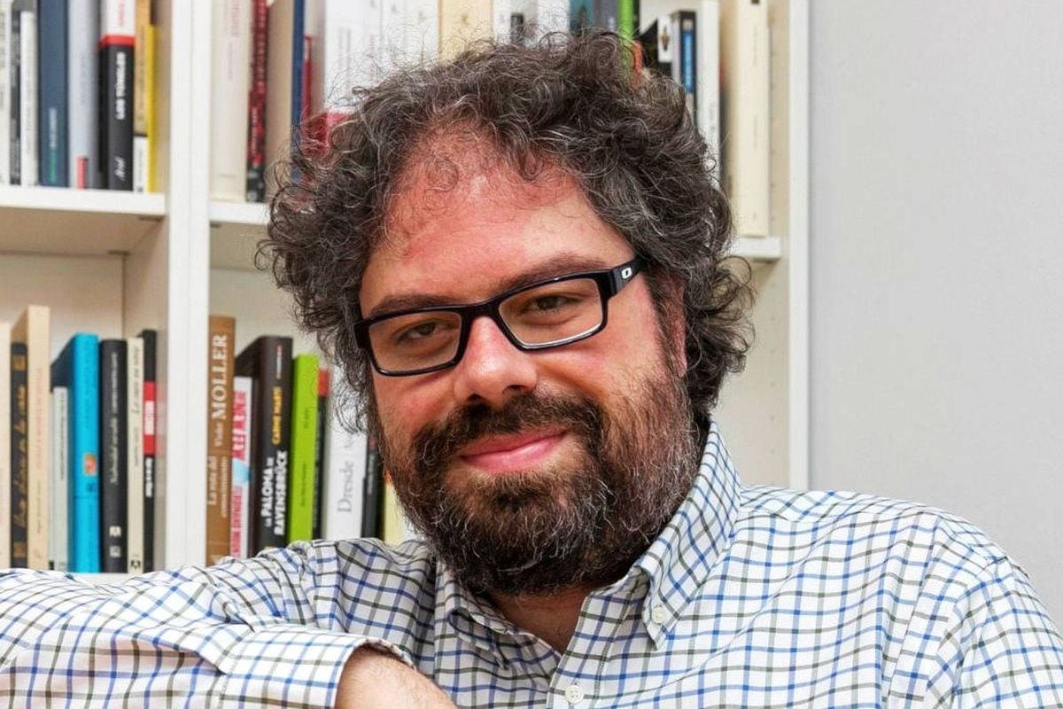 escritor español sergio del molino obtiene el premio alfaguara de novela 2024