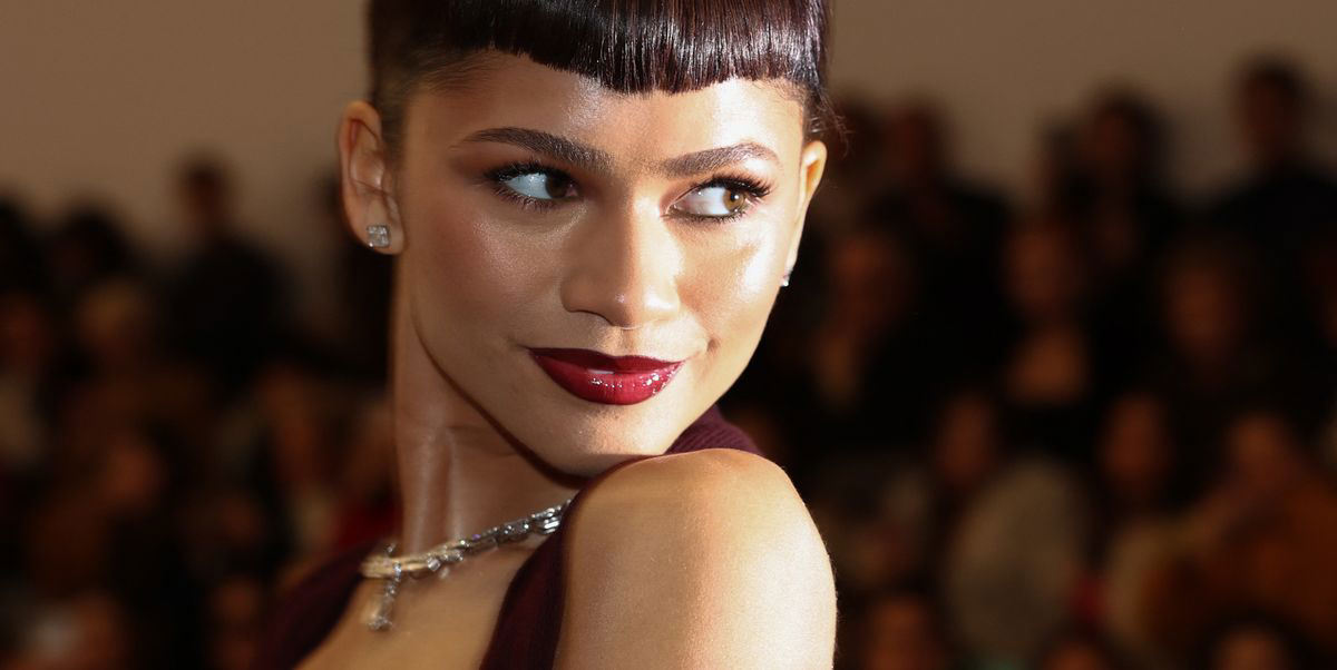 Zendaya Goes Old Hollywood in a Maroon Gown With Micro Bangs at Fendi’s ...