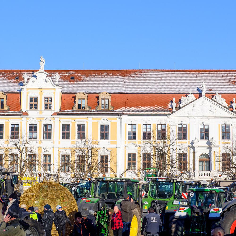 Wegen Bauernprotesten : Landtag Von Sachsen-Anhalt Sagt Für Samstag ...