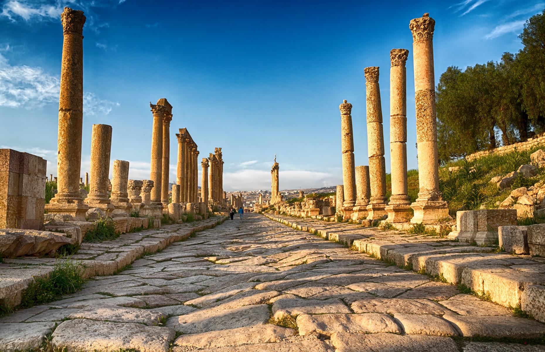 32 magnificent ancient monuments you can still visit today