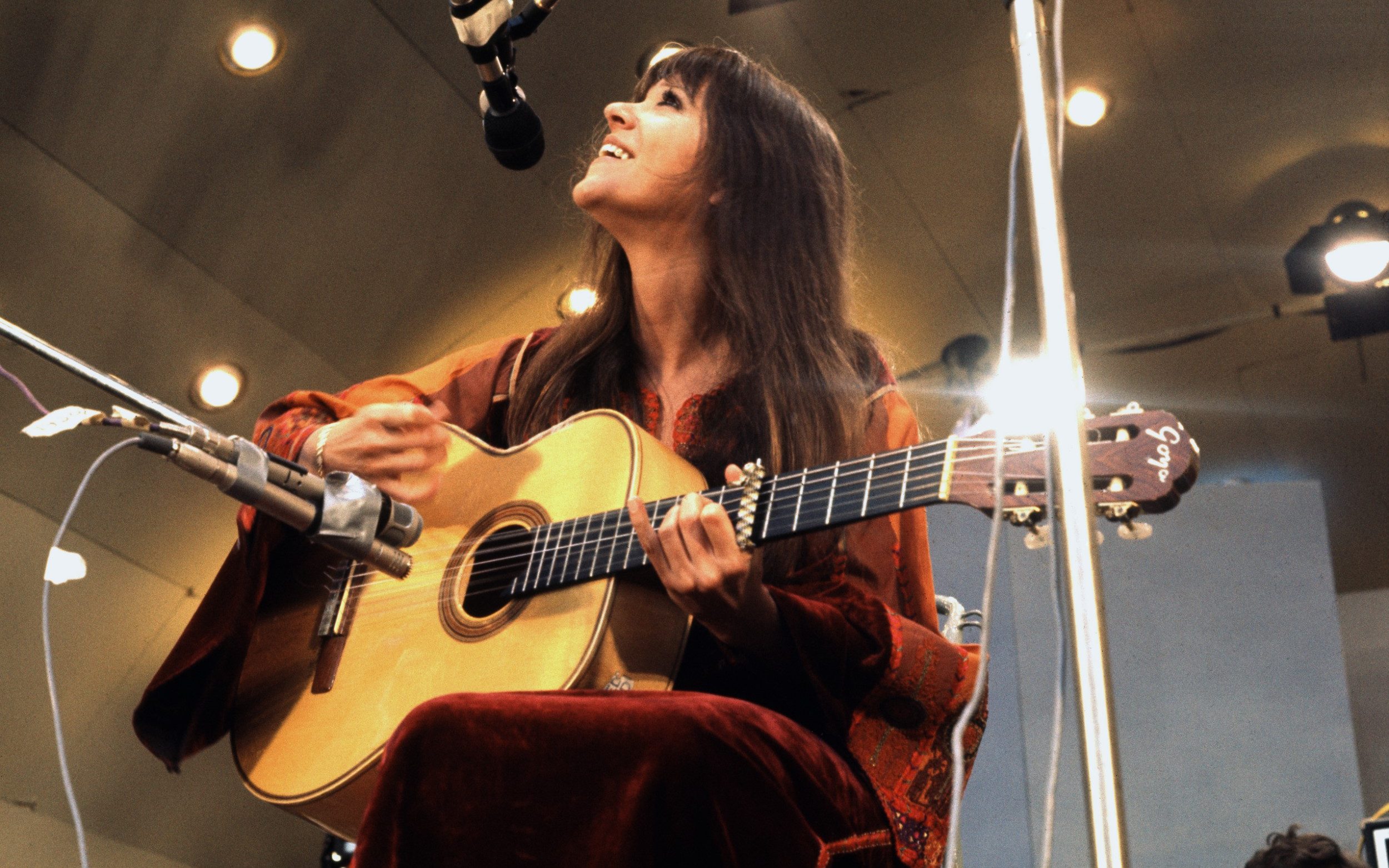 melanie, singer and songwriter whose career took off at one o’clock in the morning at woodstock – obituary