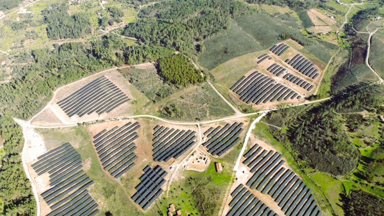 projeto solar com 80 mil painéis fotovoltaicos nasce em portugal