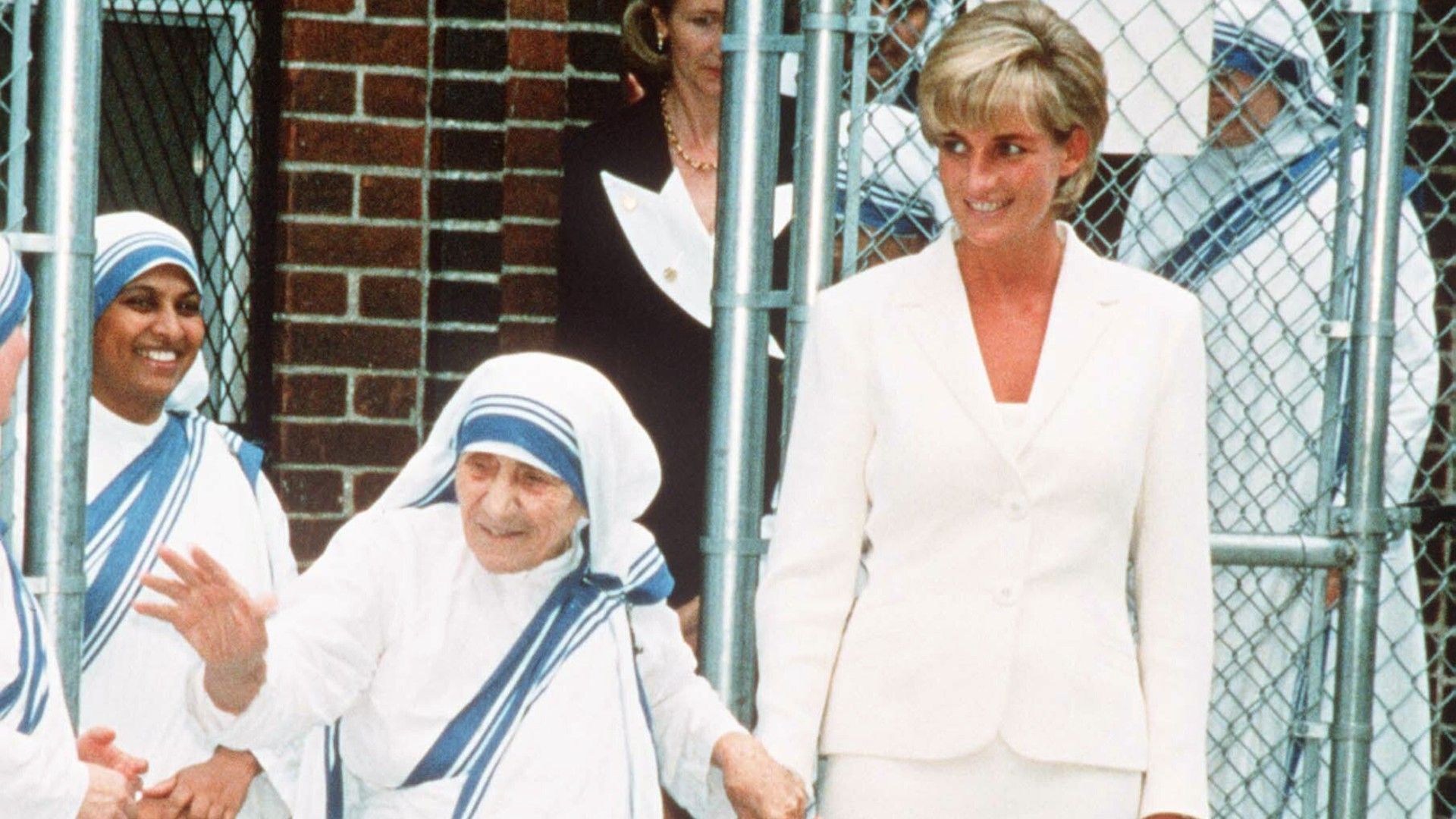 <p>                     The Princess of Wales was known to be friendly with plenty of famous figures, but you may not know that she also shared a close relationship with one of the most famous humanitarians in history, Mother Teresa.                   </p>                                      <p>                     The pair first met in 1992 in Rome, spending an afternoon together praying and chatting. They reunited (publicly) in New York in 1997, just a few months before Diana’s death. Commenting on Diana’s death in August 1997, Mother Teresa shared a public statement to reporters, saying, "Diana was extremely sympathetic to poor people – and very lively, and homely, too. All the sisters and I are praying for her and for all members of her family.                   </p>                                      <p>                     "[She was a] very good friend, in love with the poor, a very good wife, a very good mother. She was very concerned for the poor. She was very anxious to do something for them. That is why she was close to me."                   </p>                                      <p>                     It’s also claimed that Diana was buried with a set of rosary beads in her hands, given to her from Mother Teresa.                   </p>