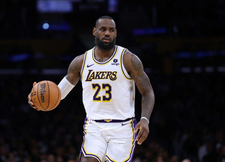 LeBron sets record with 20th career NBA All-Star Game spot