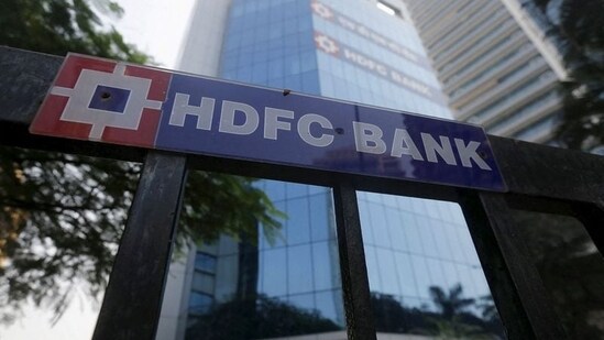 lic gets rbi not to acquire 9.99% stake in hdfc bank