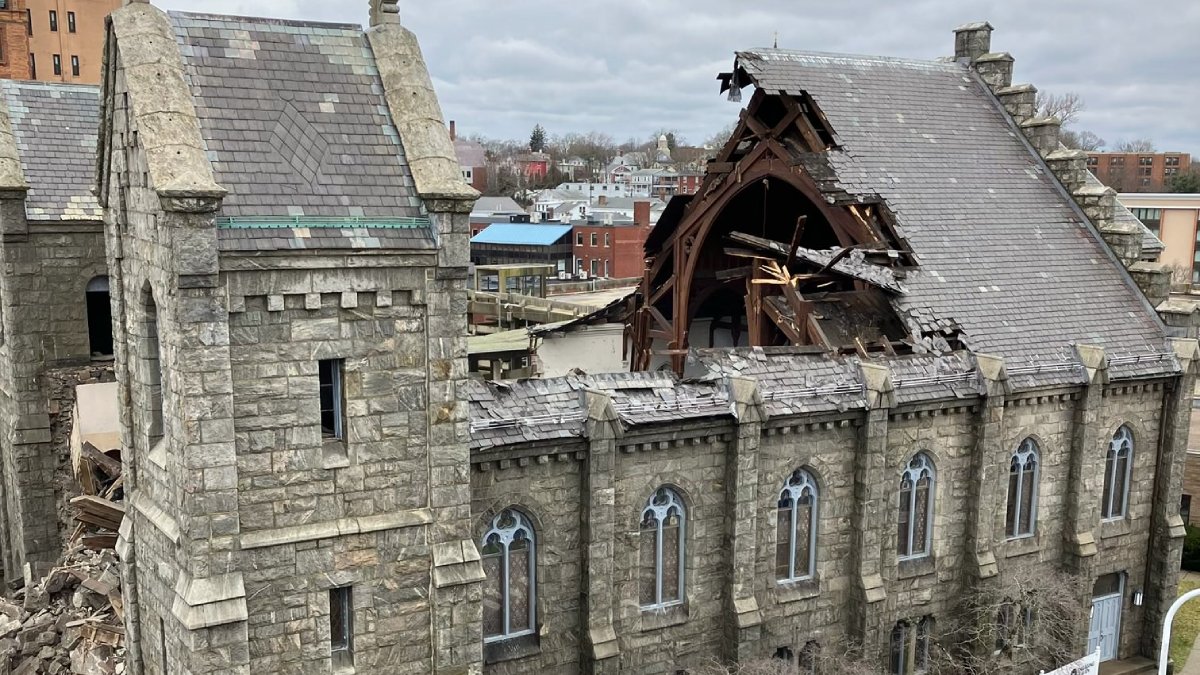 Crews Responding To Church Collapse In New London, Conn.