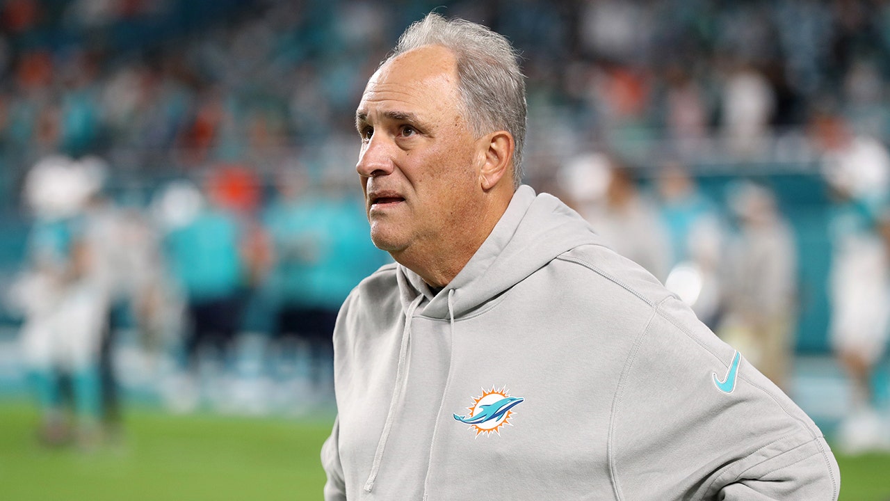 Vic Fangio Joining Eagles As New Defensive Coordinator: Reports